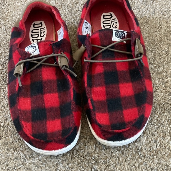 Hey Dude Wendy Women’s Red and Black Plaid Shoes - Picture 3 of 8